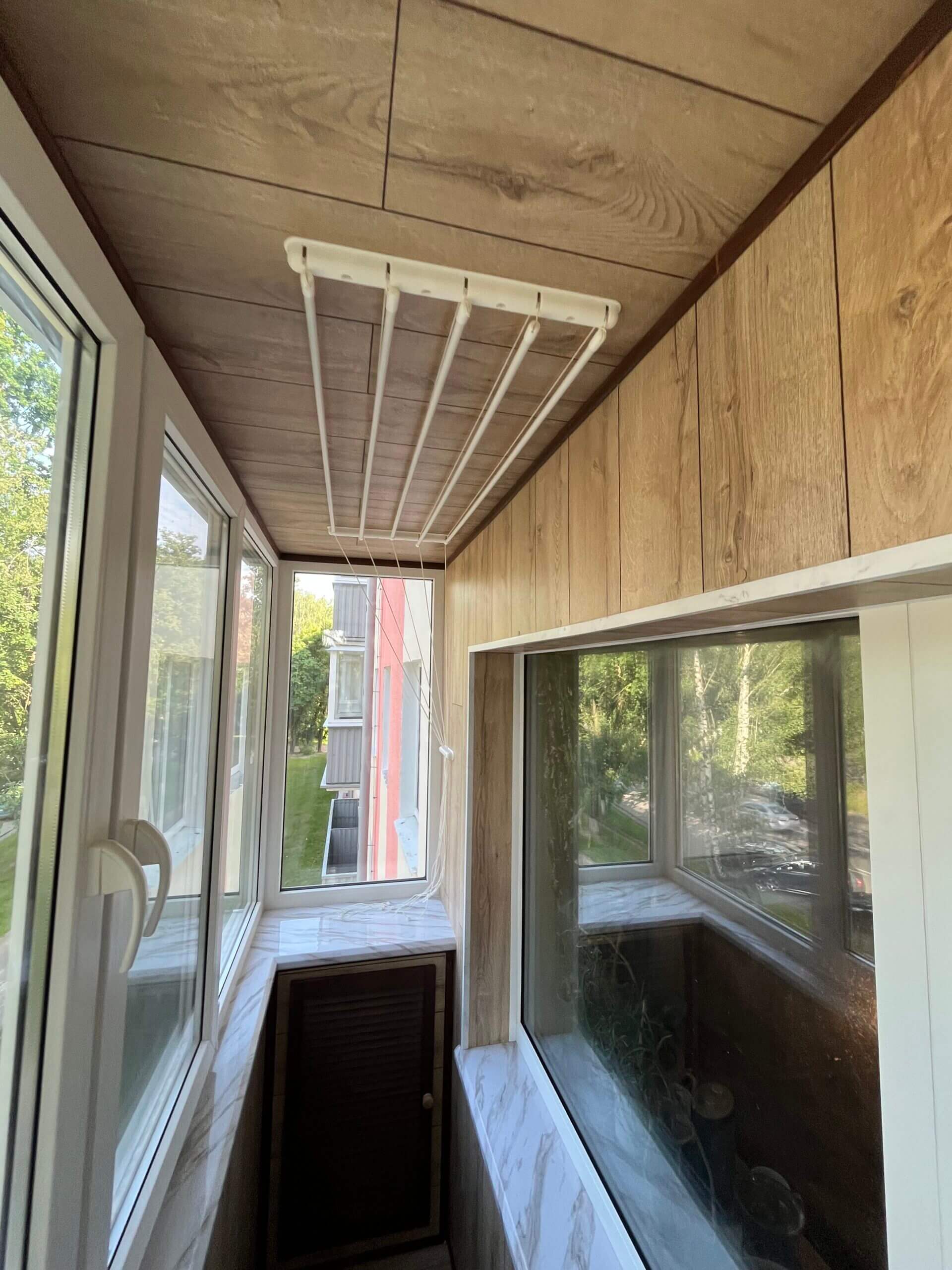 Остекление и ремонт балкона под ключ в «хрущёвке»